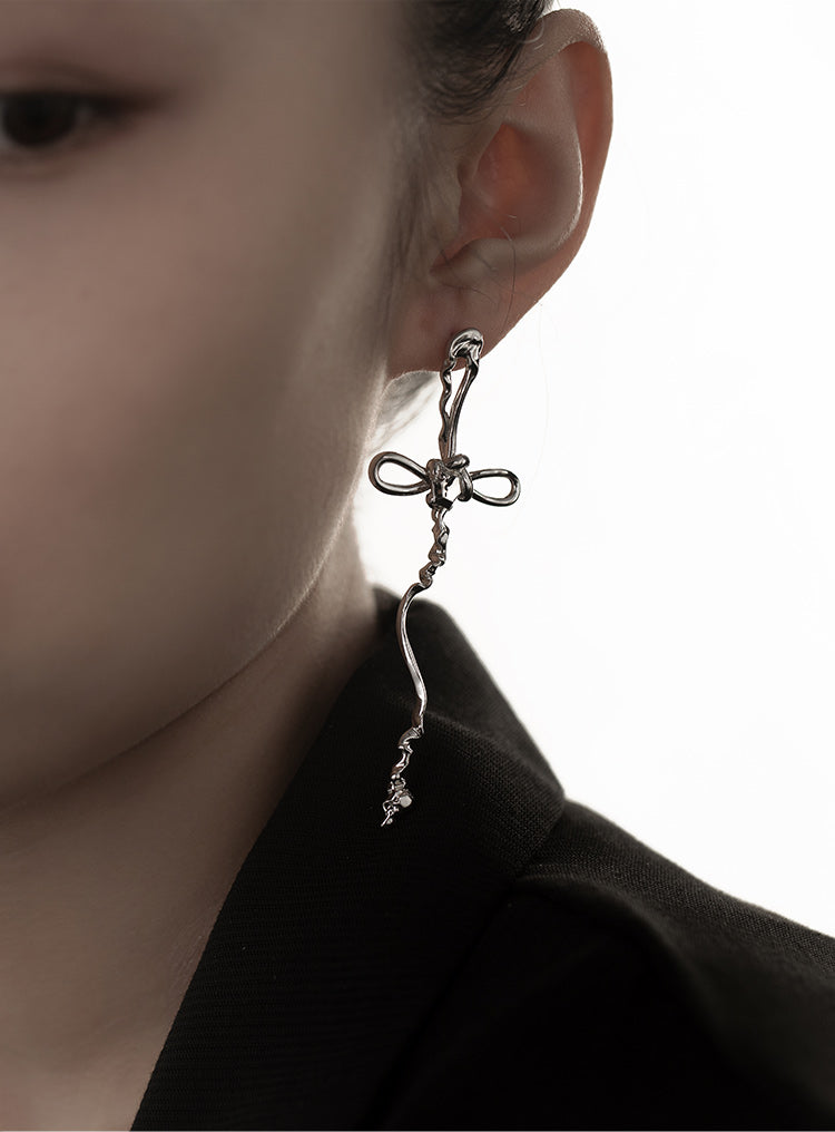 COILED EARRINGS