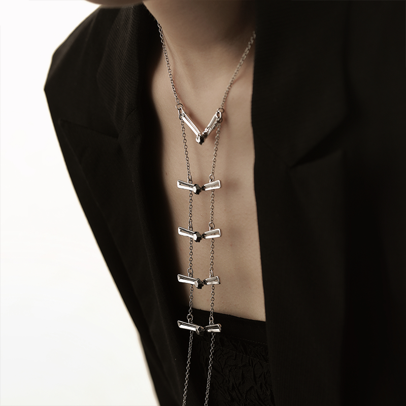 Frog button long necklace