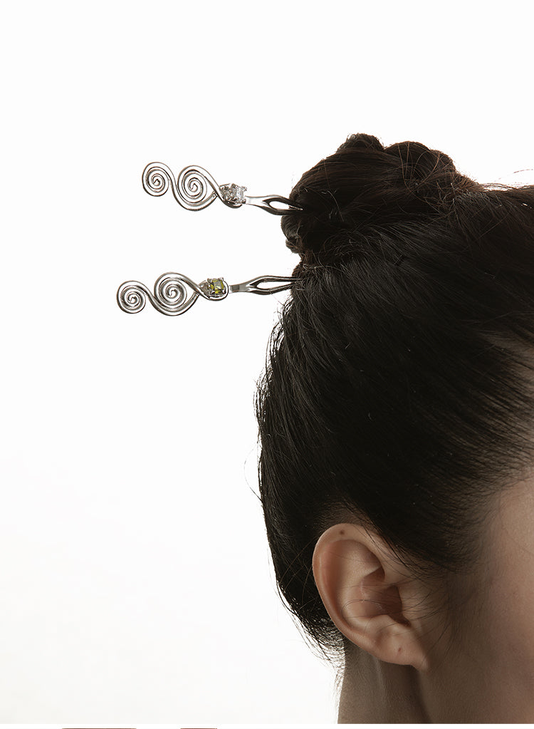 COILED ZIRCONIA-INLAID HAIRPIN