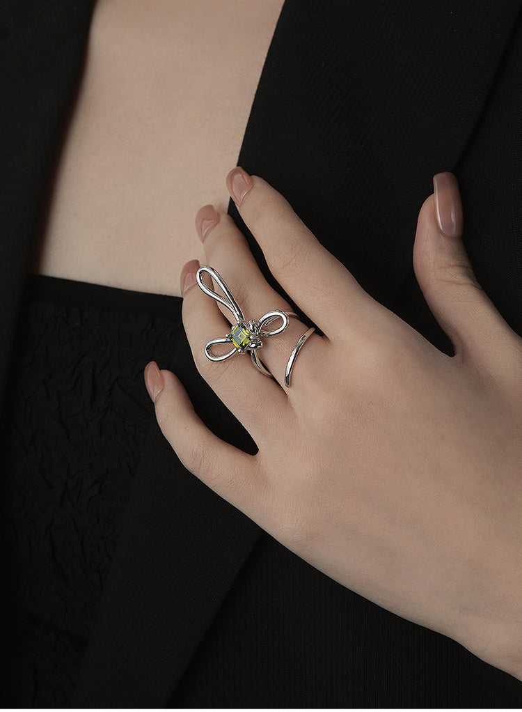 COILED ZIRCONIA-INLAID RING