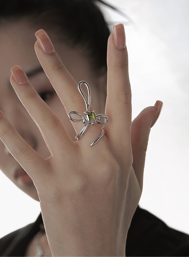 COILED ZIRCONIA-INLAID RING